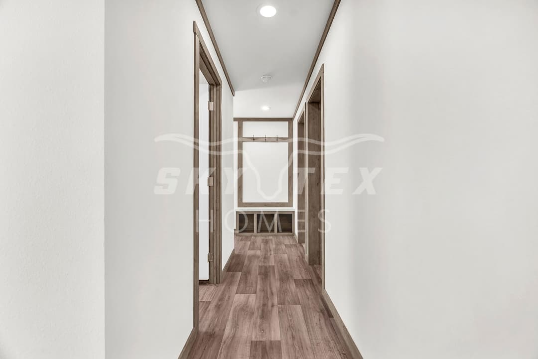 136 syrah st., la vernia - 1.05 acres interior home features