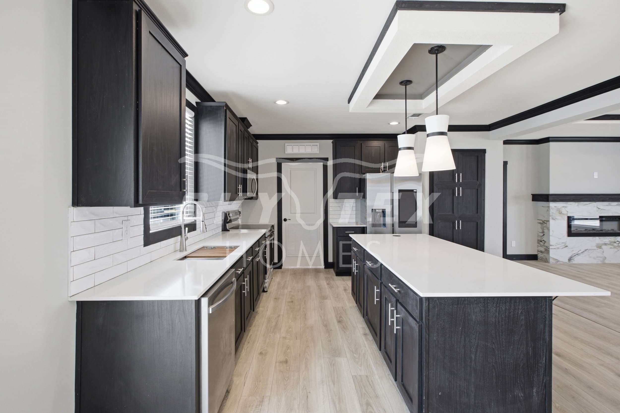 The iron peak interior and kitchen home features