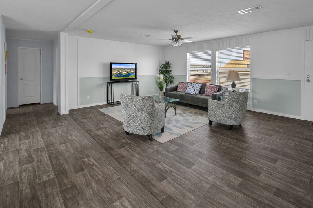 Hondo interior home features