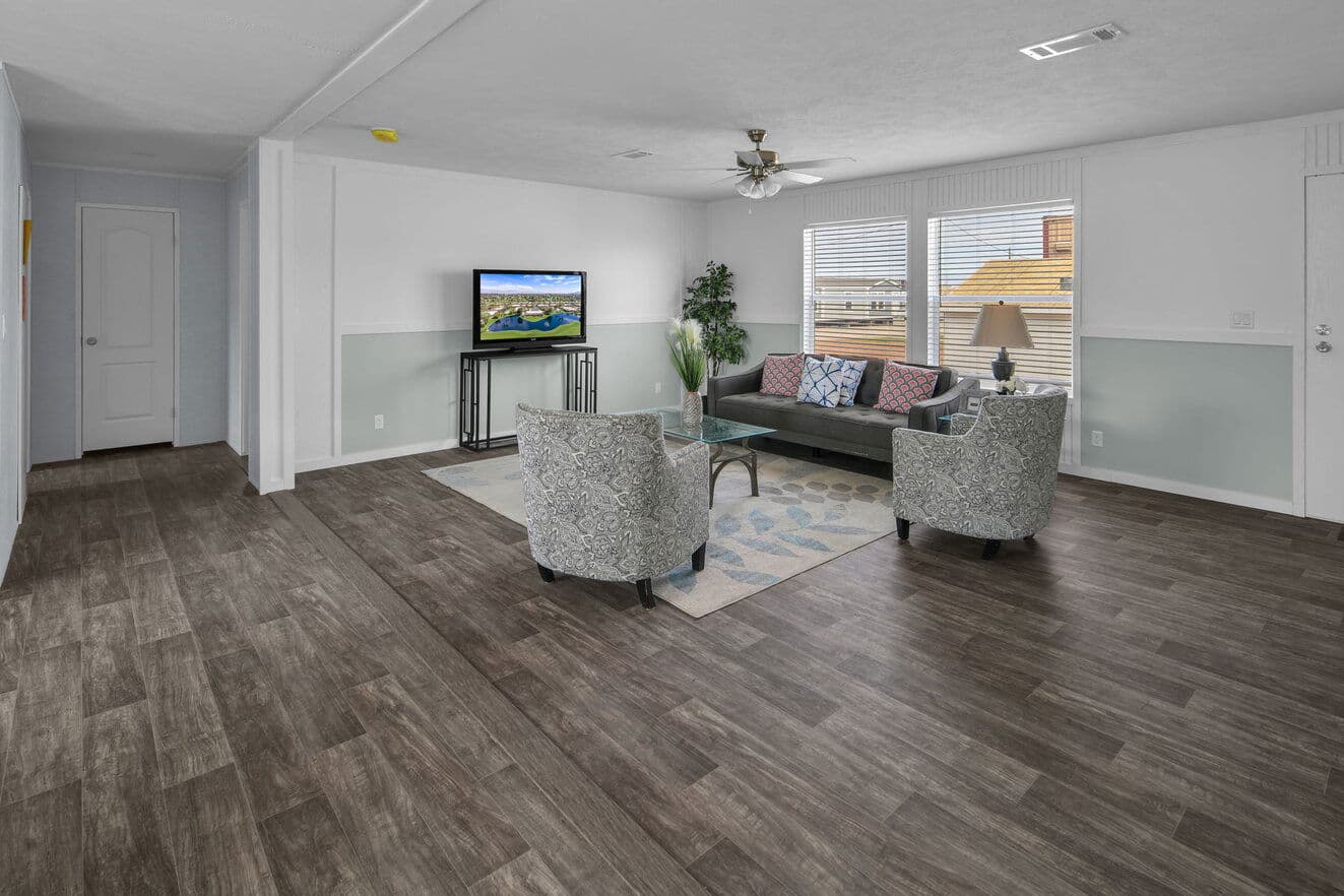 Hondo interior home features