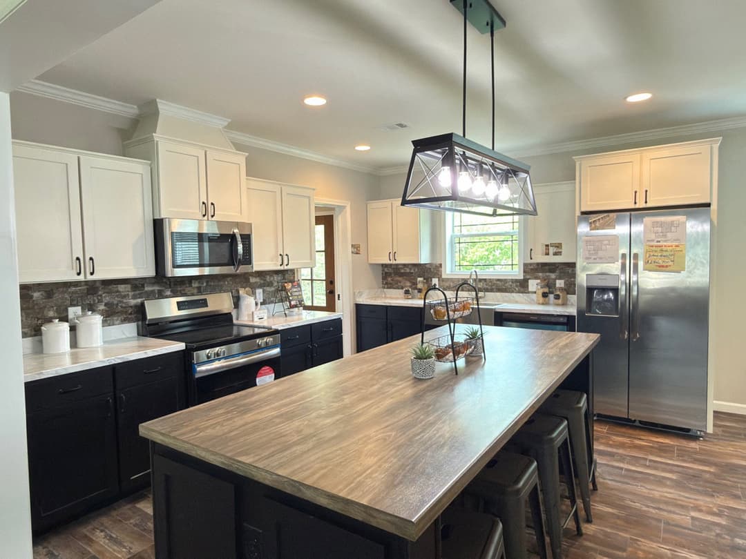 Woodside kitchen home features