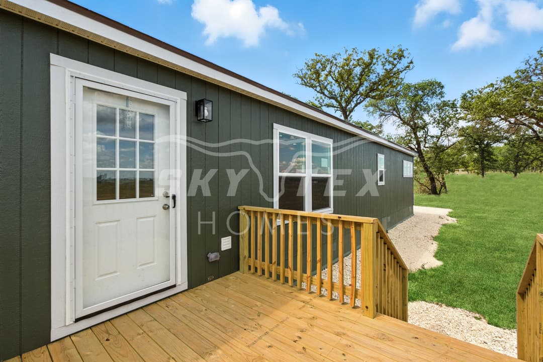 145 syrah st., la vernia - 1.0 acres exterior home features