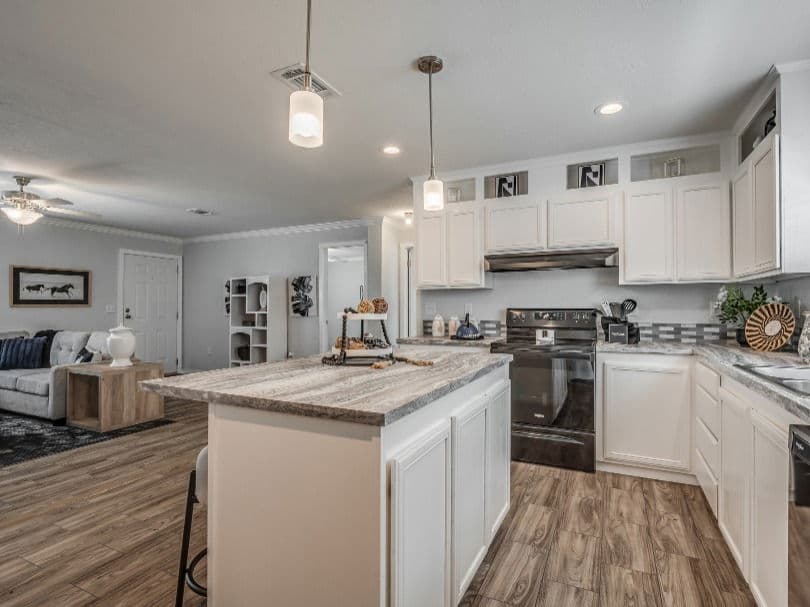 Emerald 28483a kitchen home features