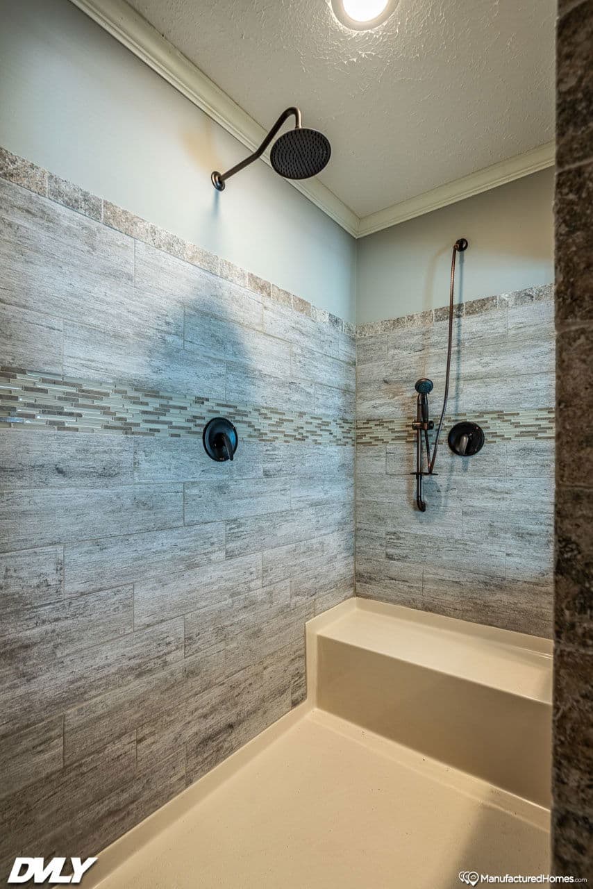 Briarritz bathroom home features