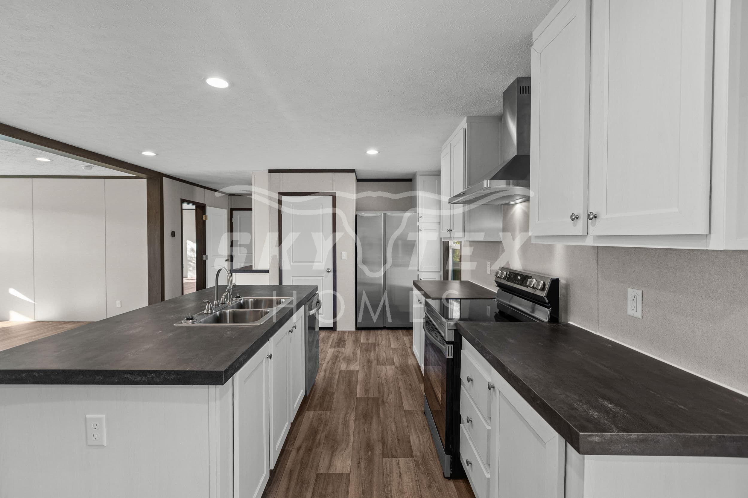 2126 stevens rd., somerset - 1.18 acres kitchen home features