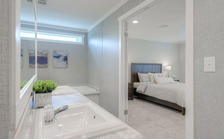 Trailblazer t76b bathroom home features