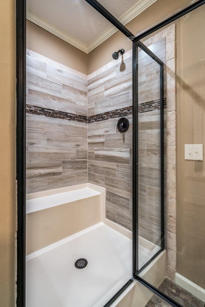 The avonlea bathroom home features