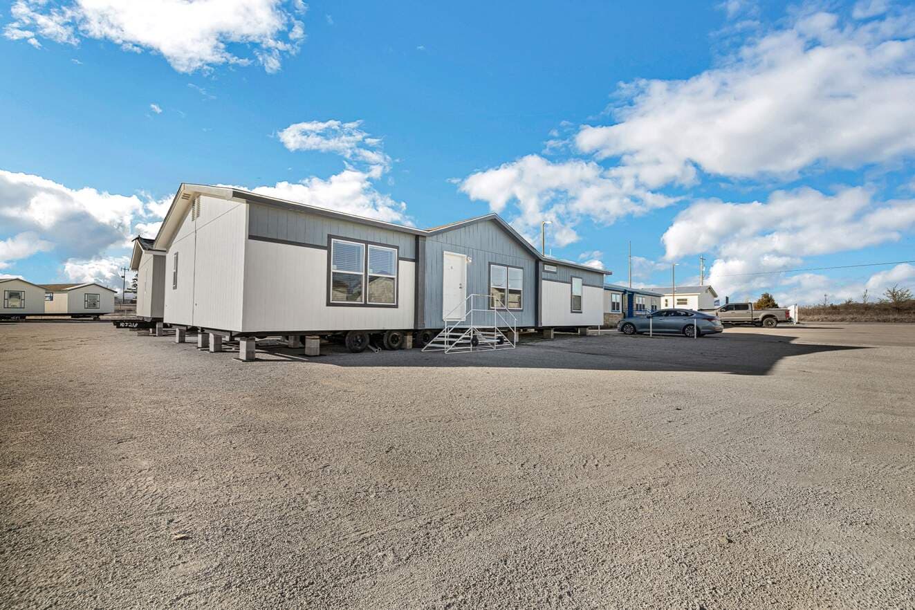 Topaz 28563a exterior home features