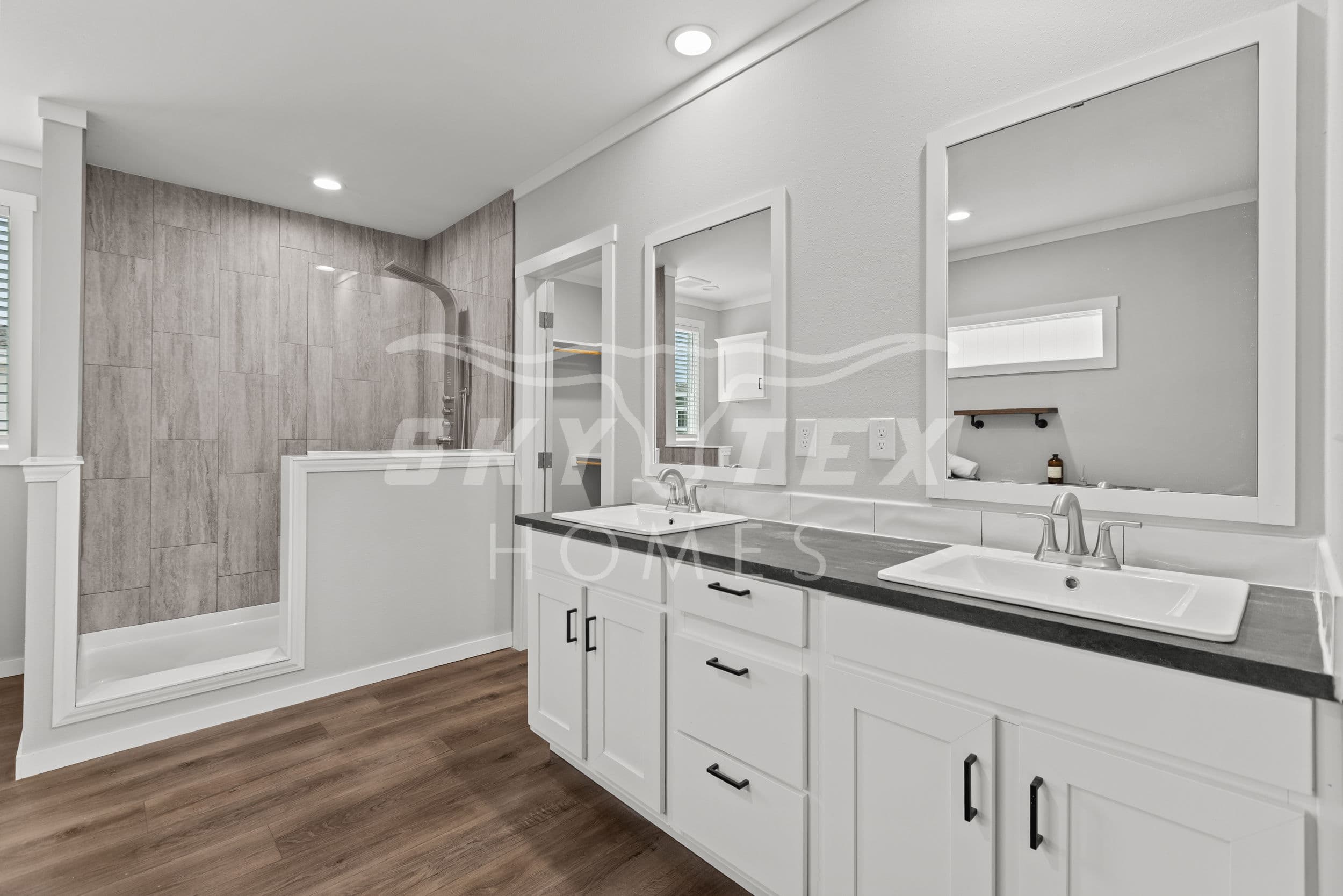 The atlas interior and bathroom home features