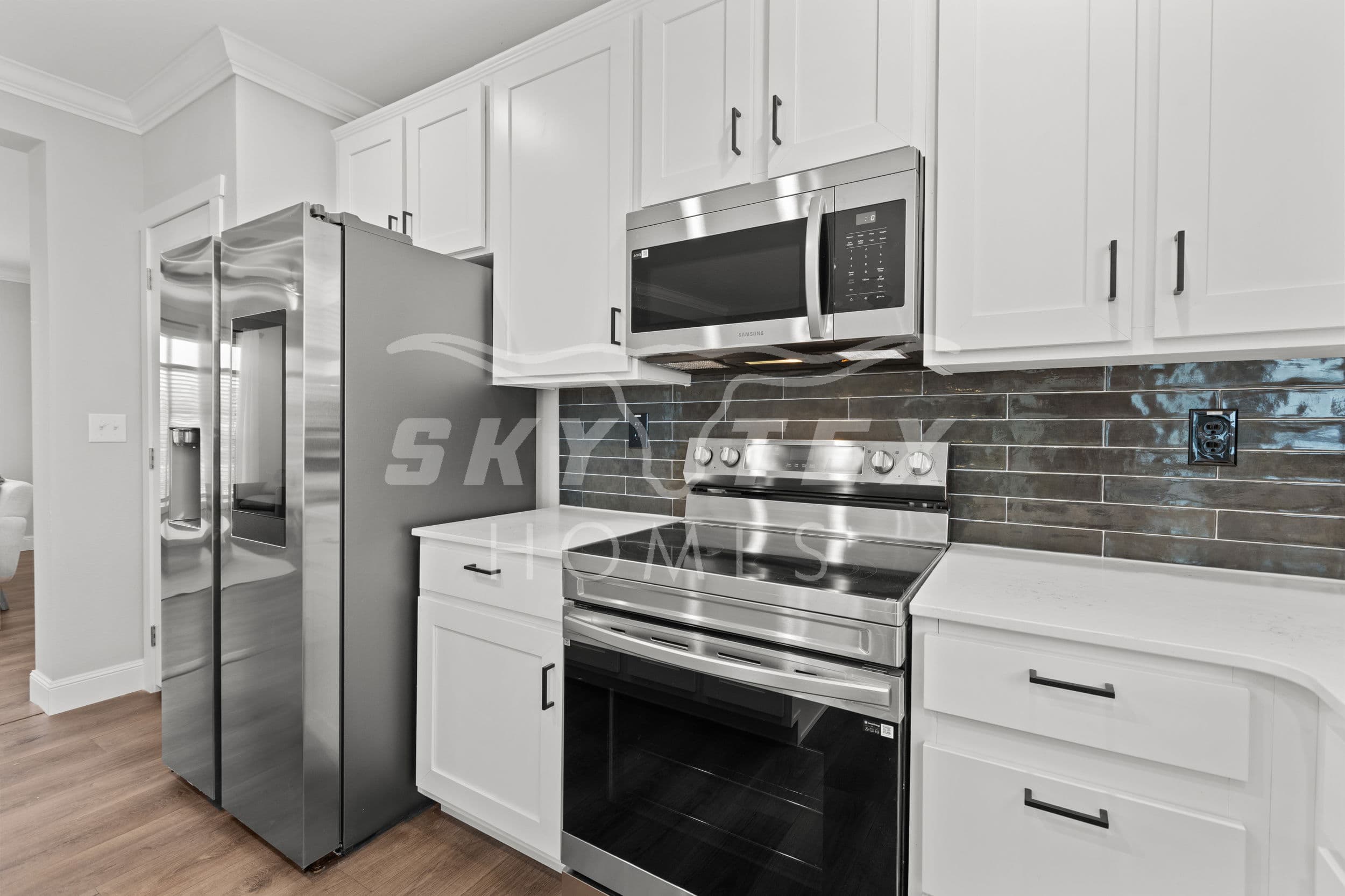 The atlas interior and kitchen home features