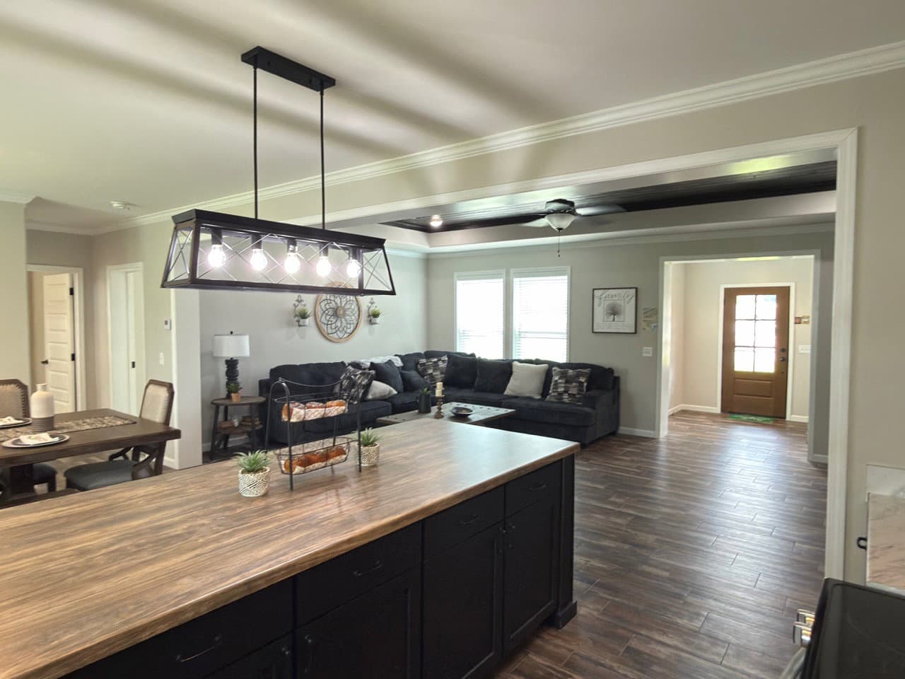 Woodside kitchen home features