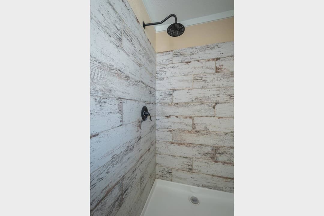 Innovation 3266f bathroom home features