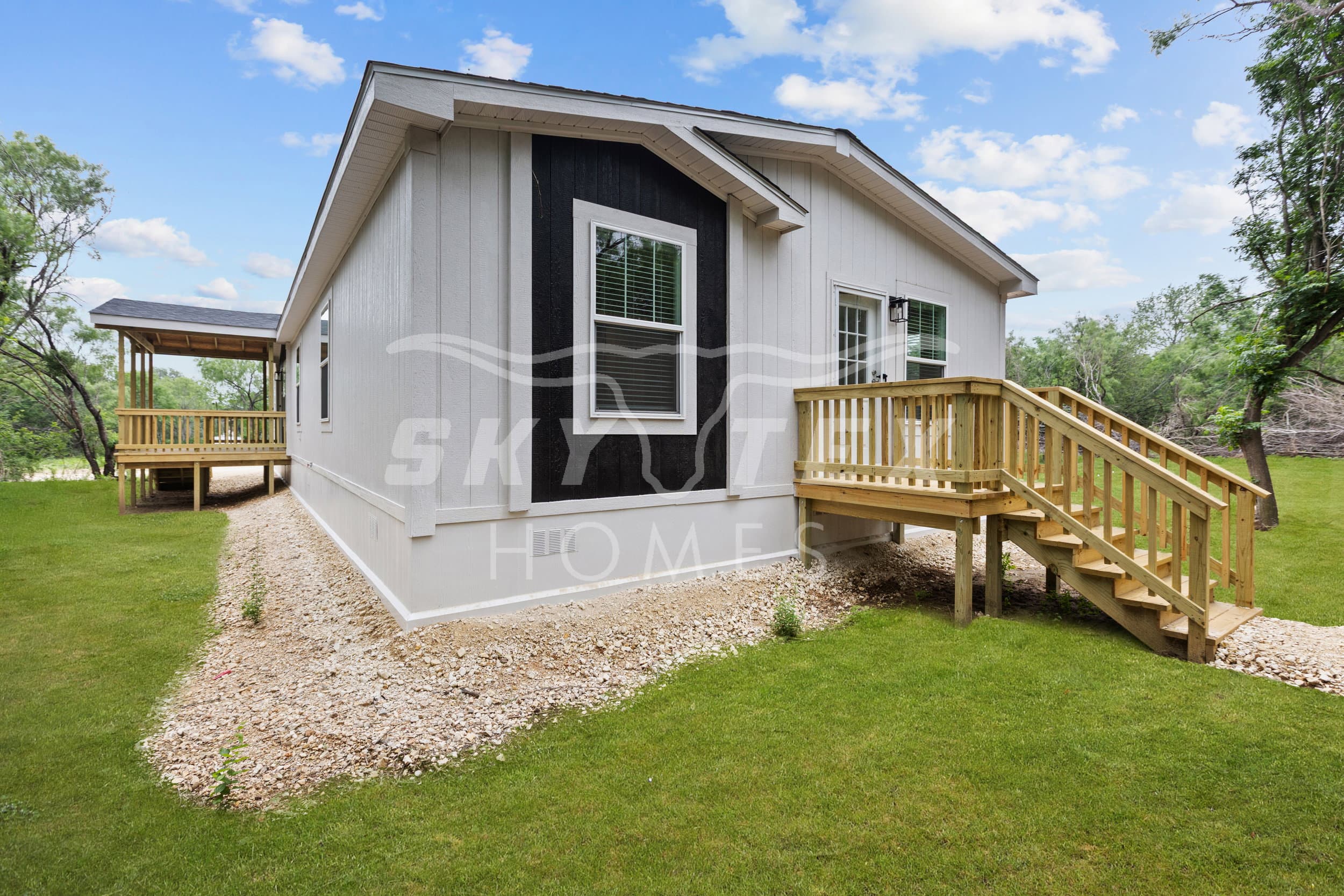 697 county rd 664 - 3.16 acres exterior home features