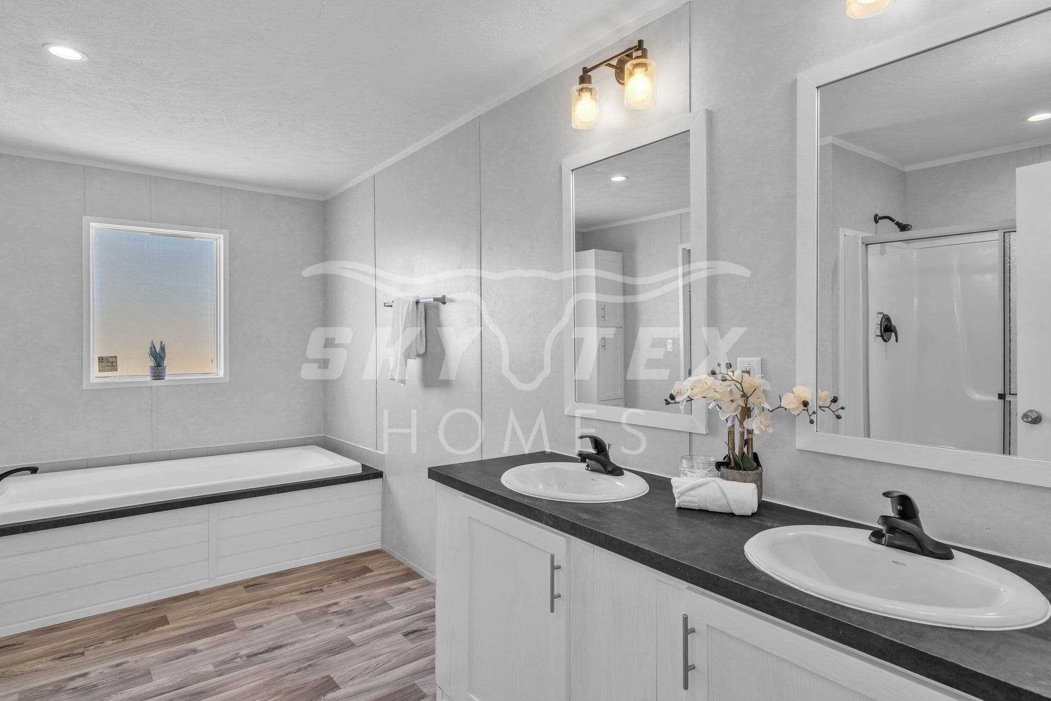 Valu maxx premier 32684e interior and bathroom home features