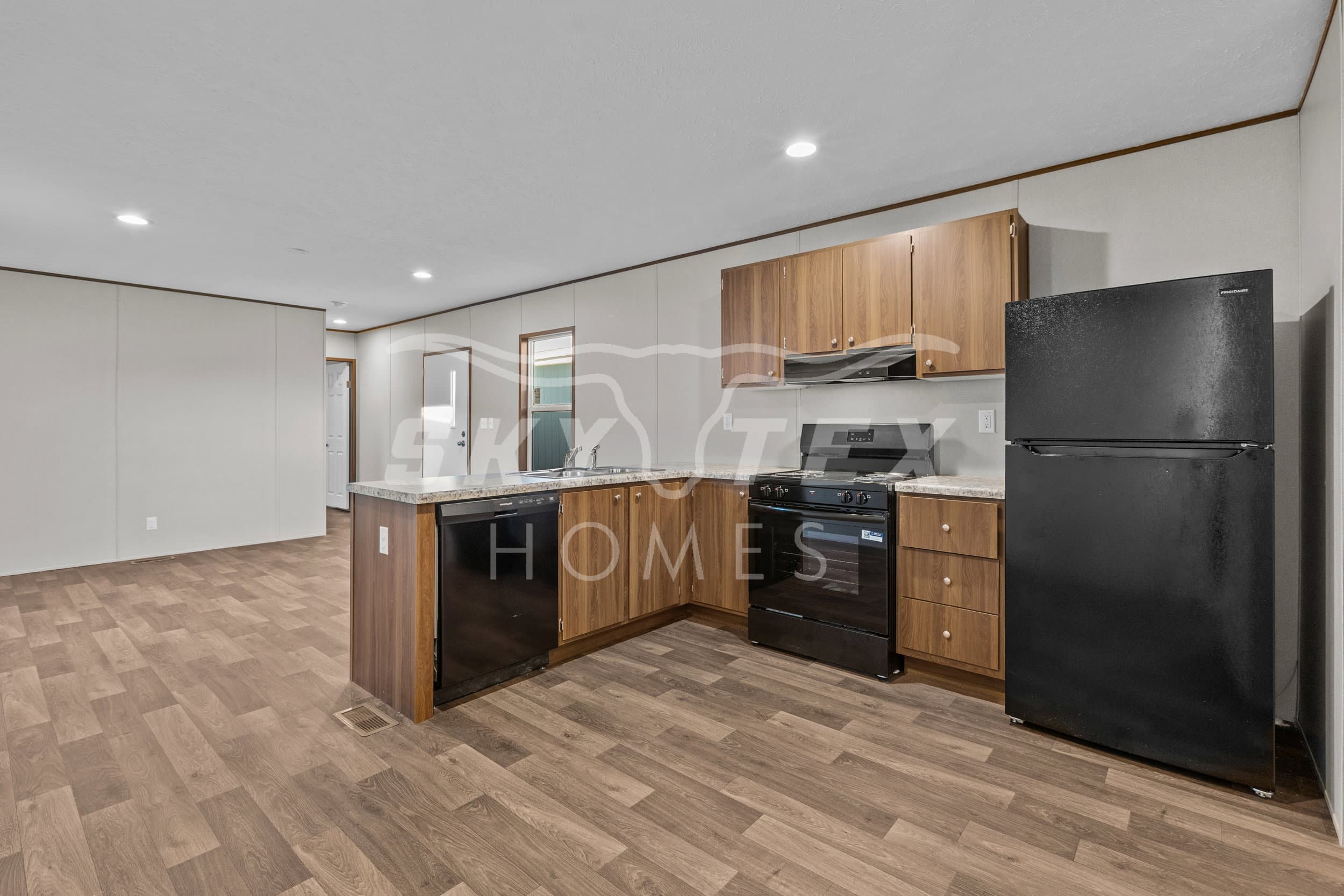 Dogwood kitchen home features