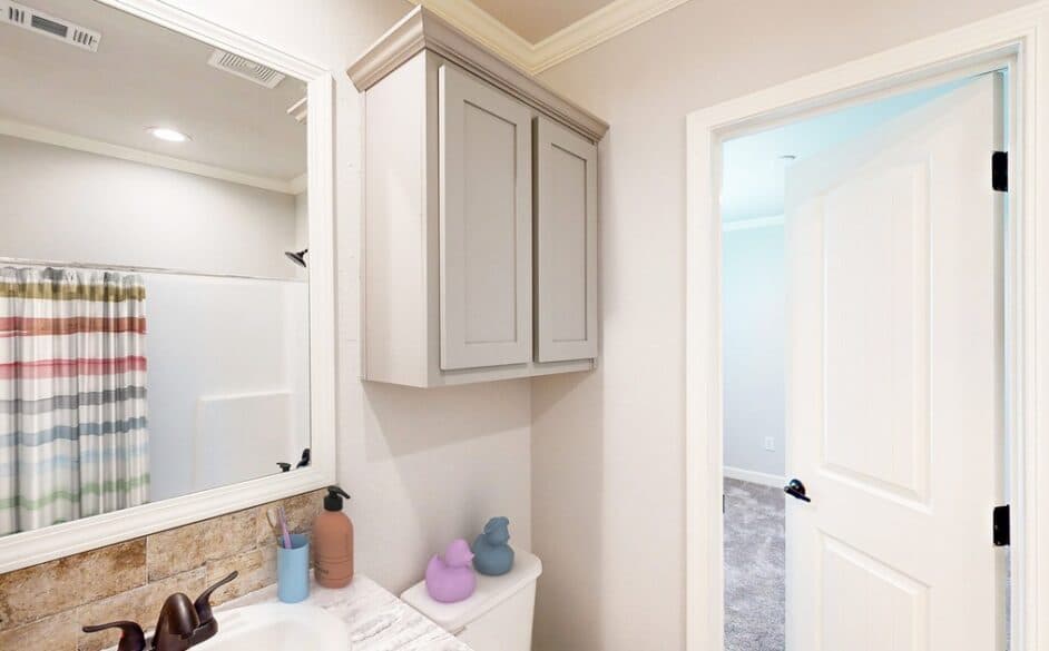 Beaumont 5079 bathroom home features