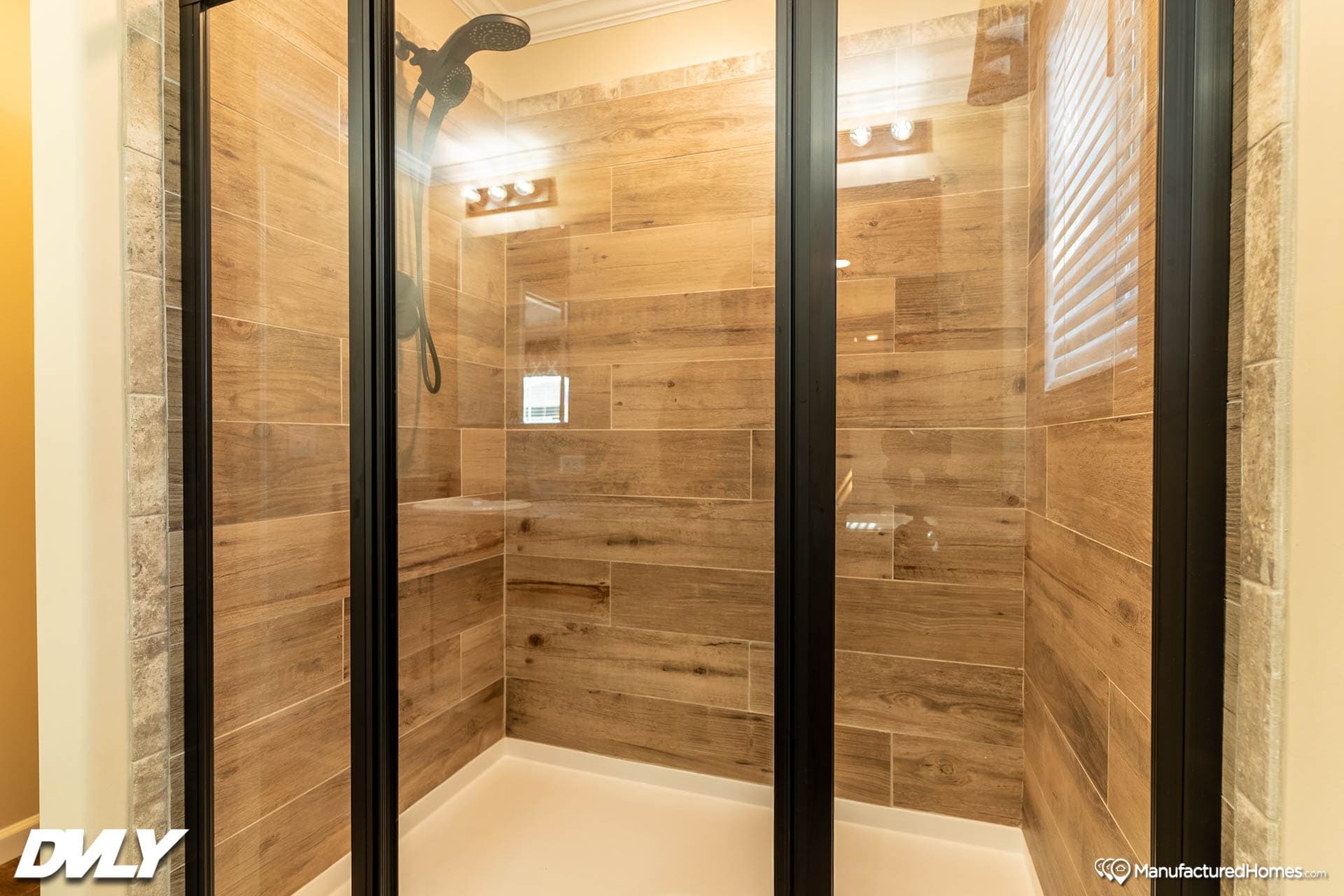 The lodge 3 bathroom home features