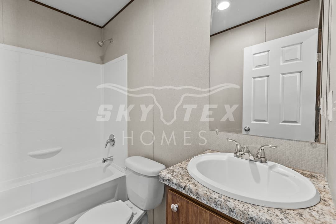 Oak interior and bathroom home features