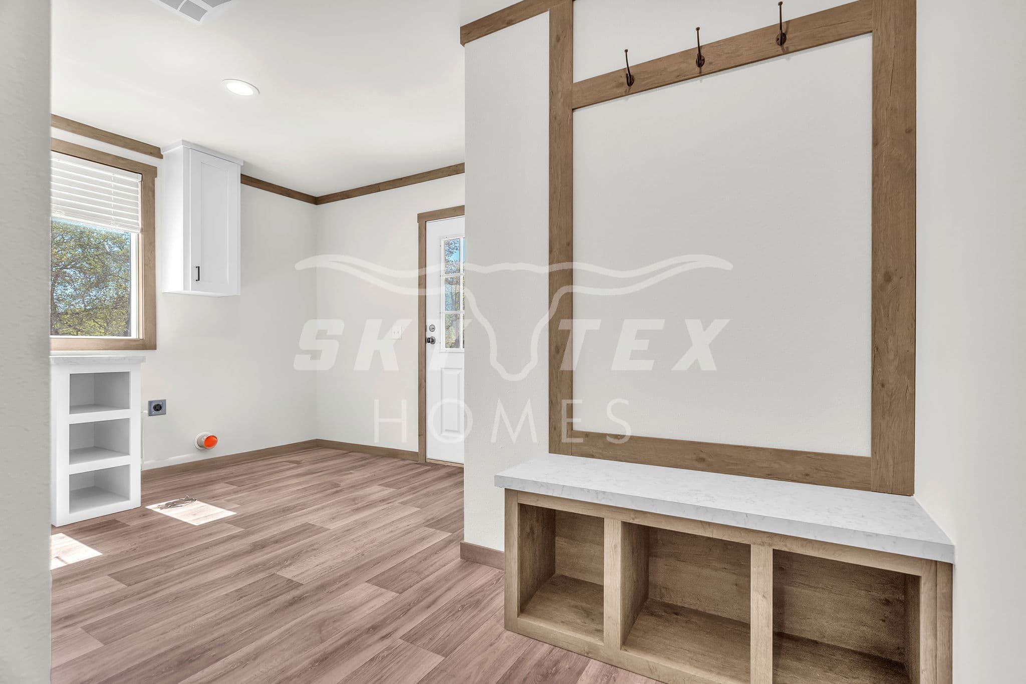 136 syrah st., la vernia - 1.05 acres interior home features