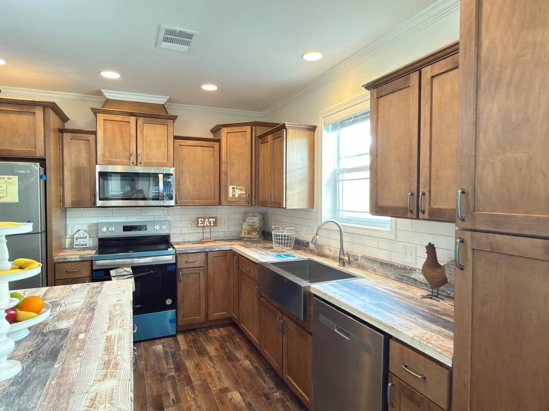 Aimon c kitchen home features