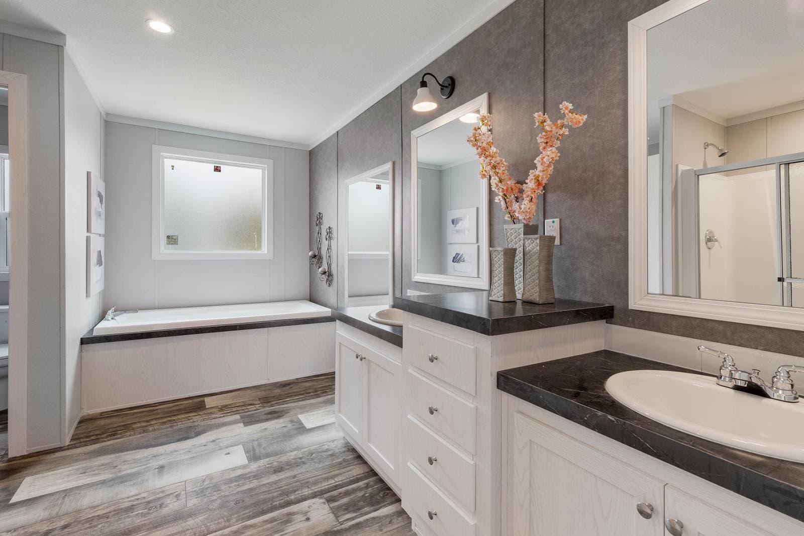 Brighton bathroom home features