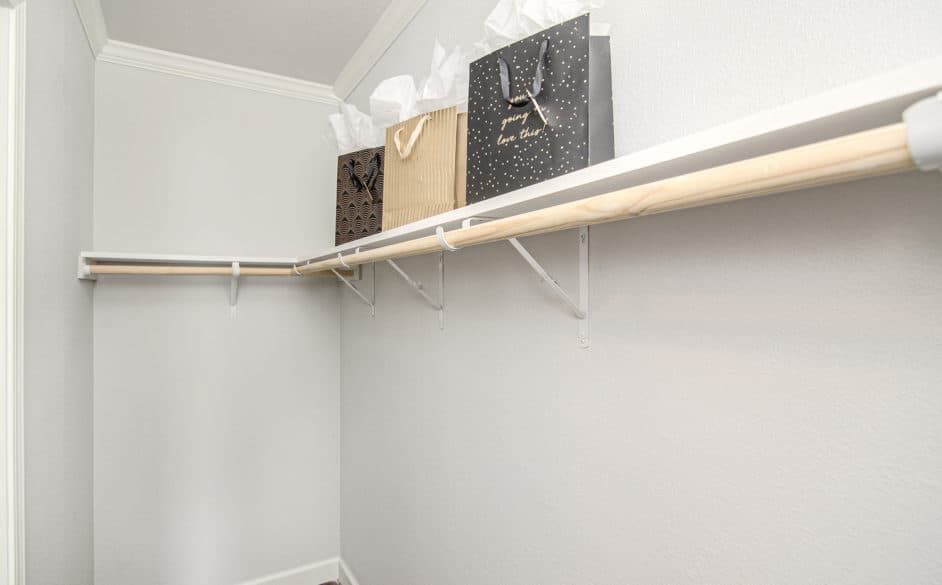 Beaumont 5079 bedroom home features