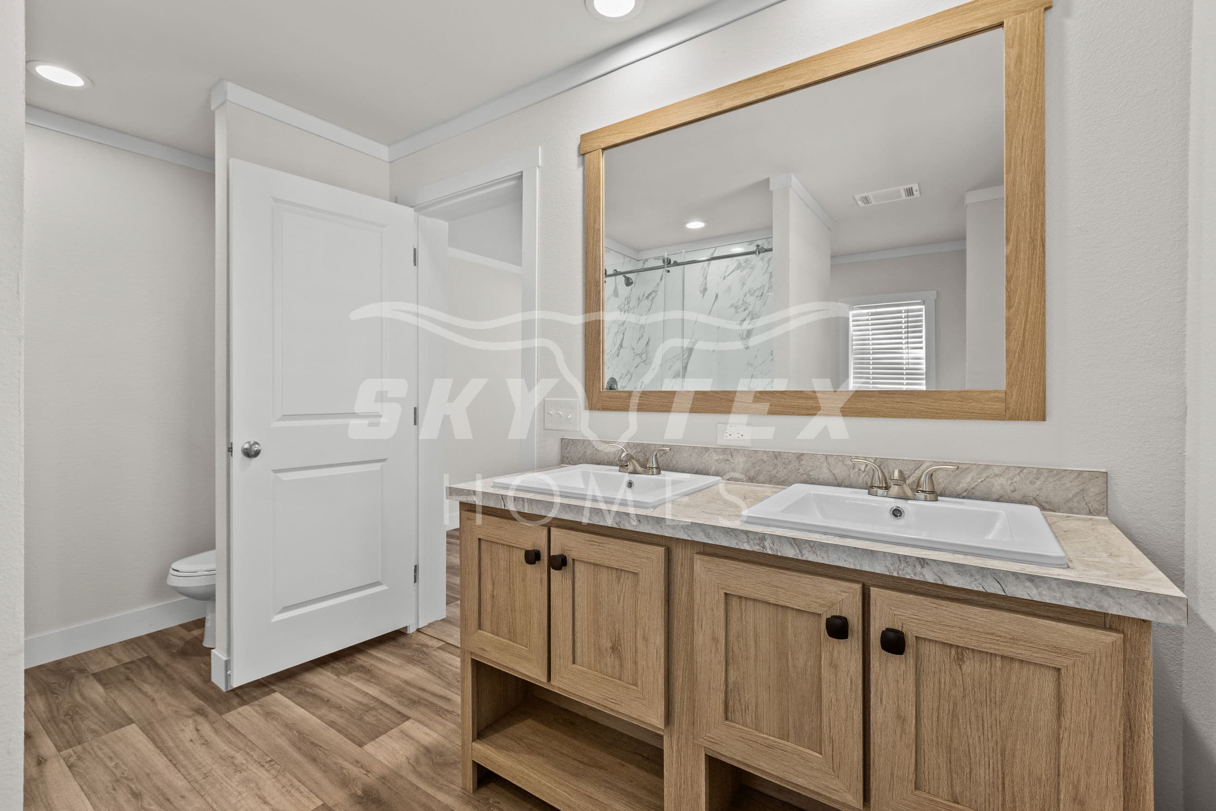 2240 stevens rd., somerset - 1.18 acres bathroom home features