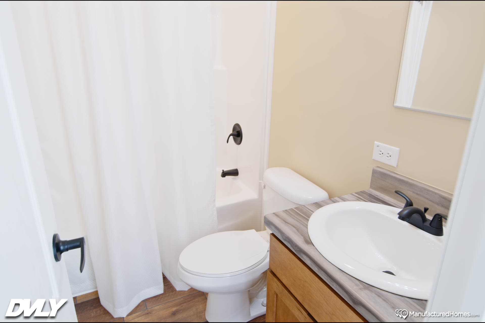 The lodge 3 bathroom home features