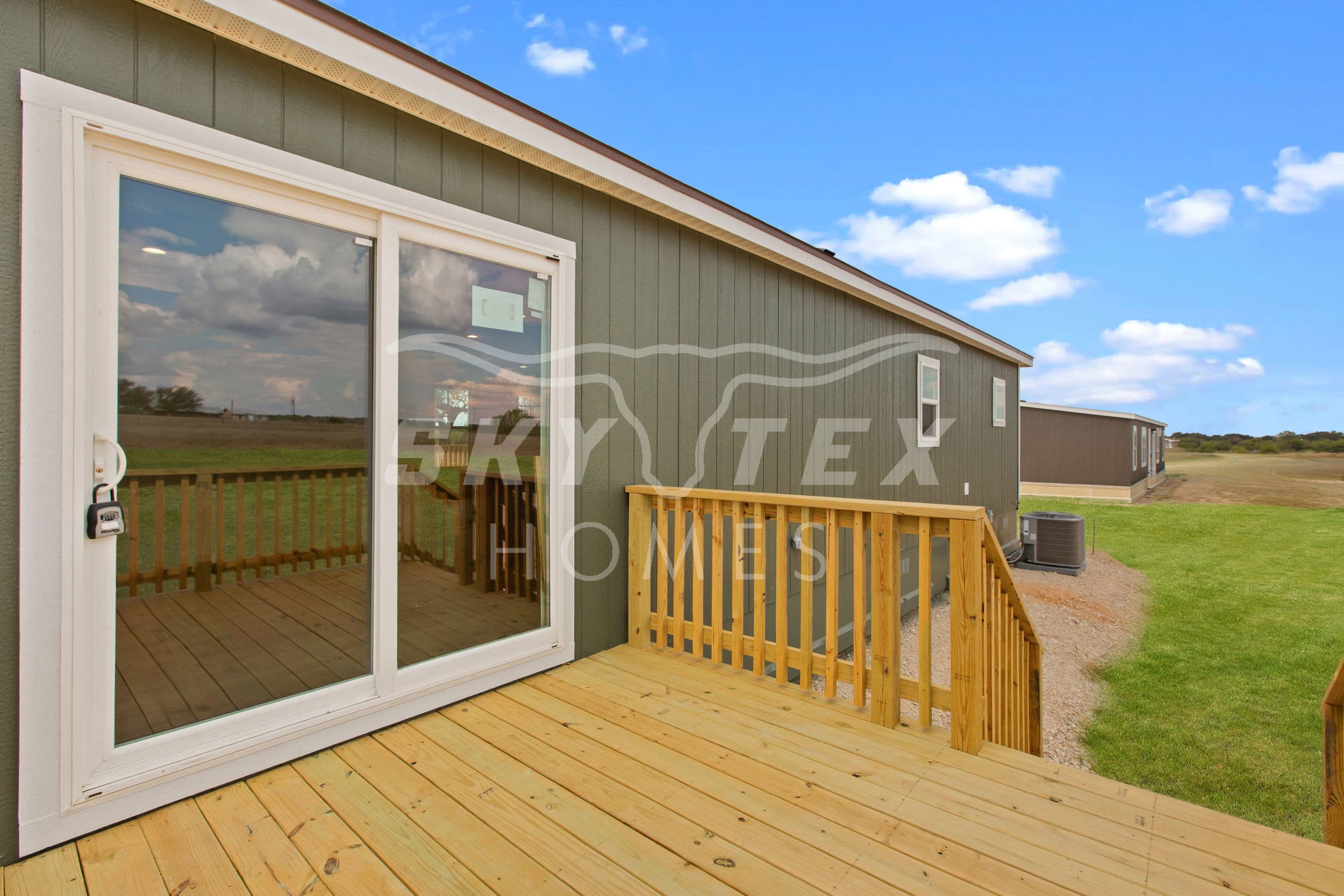 2284 stevens rd., somerset - 1.18 acres exterior home features