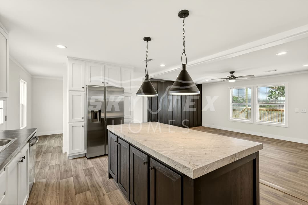 595 old phillipsburg road - 1.53 acres interior and kitchen home features