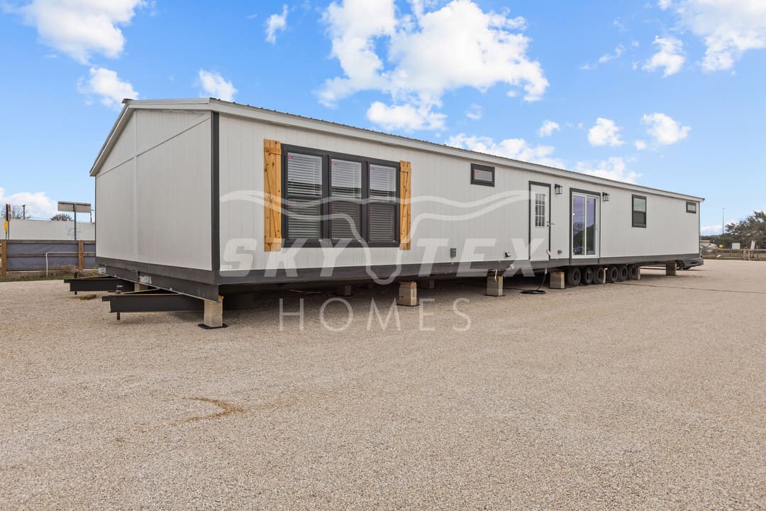 Swisher exterior home features