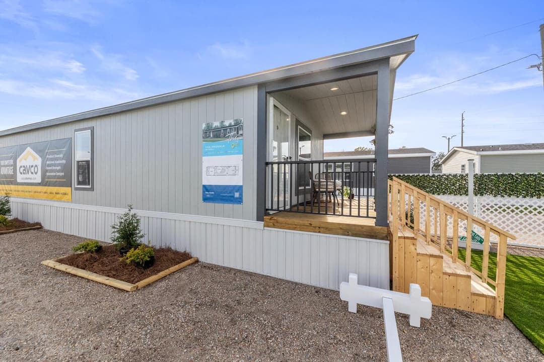 Emerald 16682a exterior home features