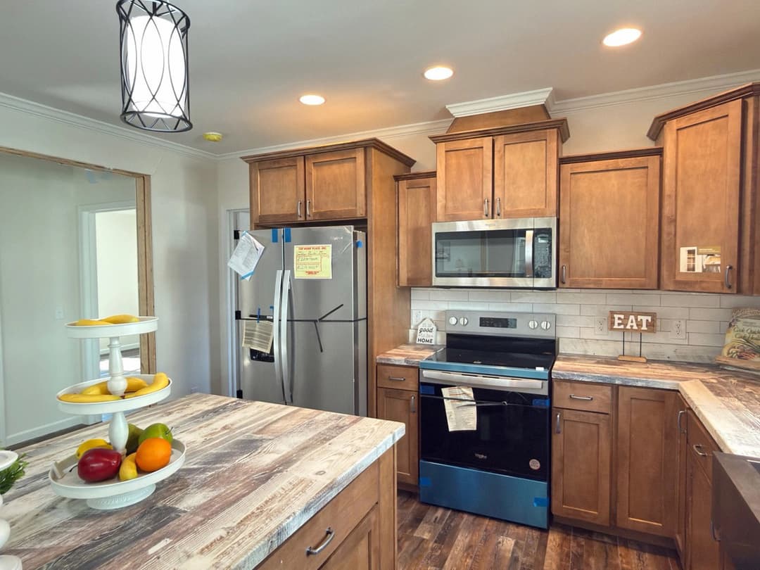 Aimon b 4br kitchen home features