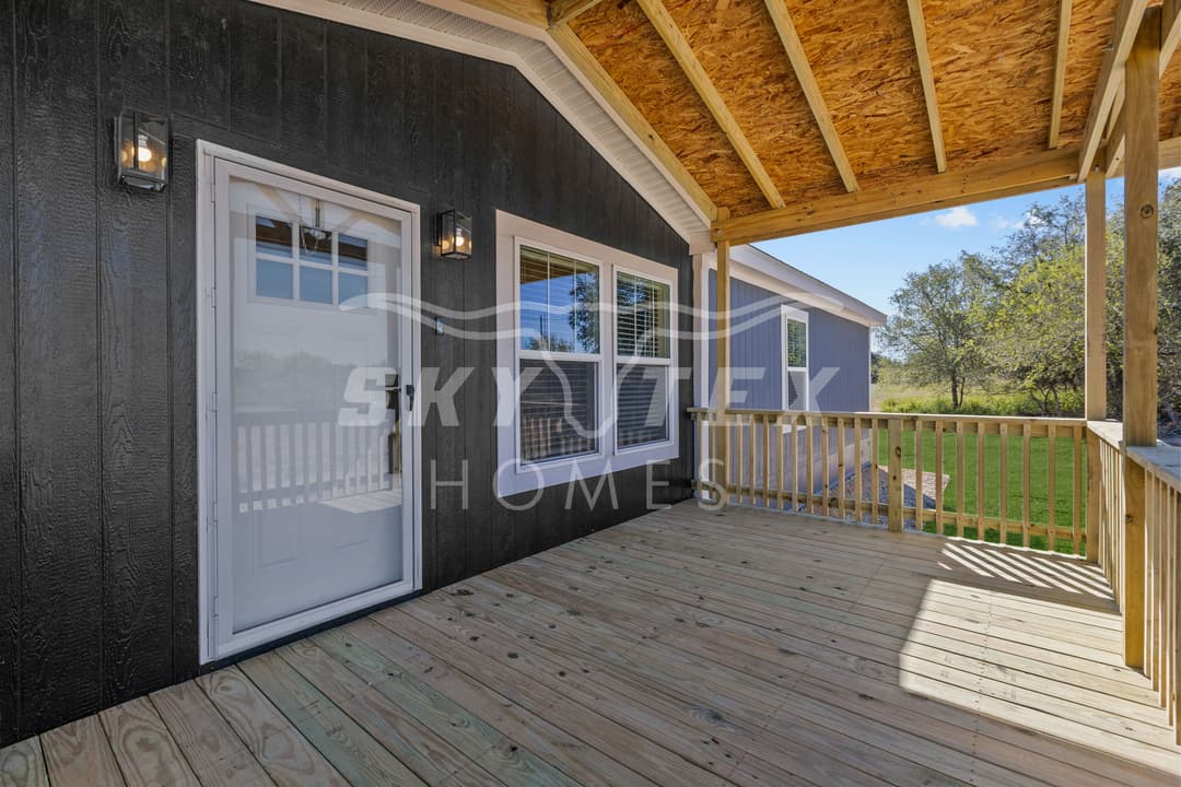 Shout exterior home features