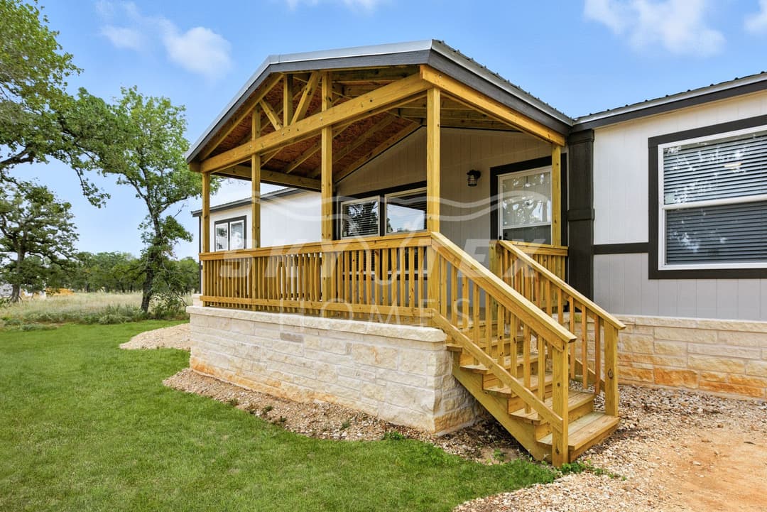 128 syrah st., la vernia - 1.05 acres exterior home features