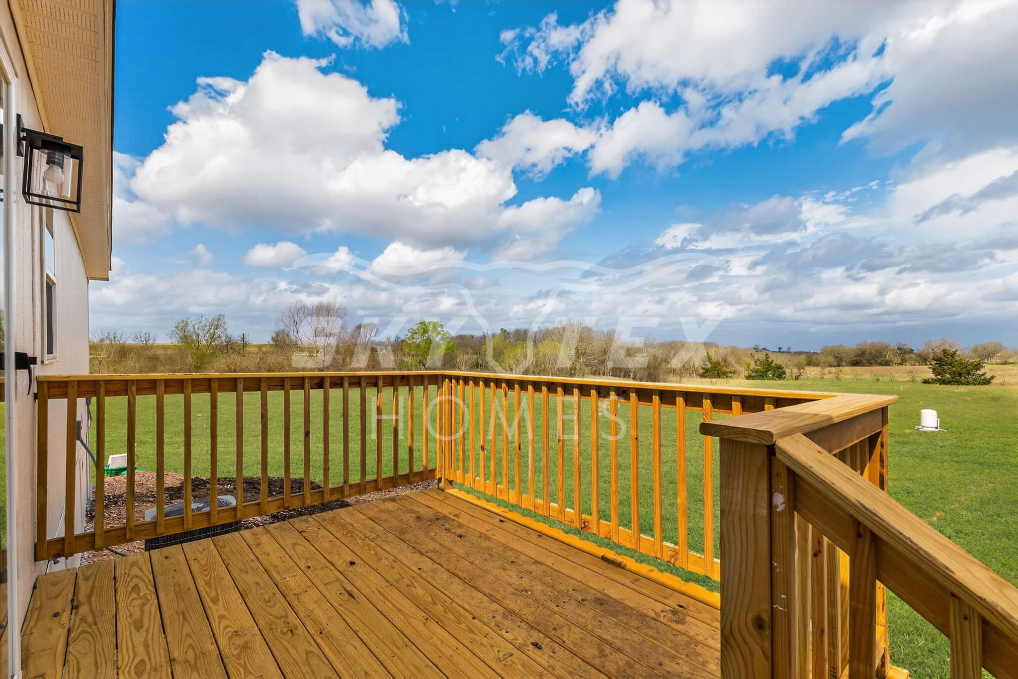 595 old phillipsburg road - 1.53 acres exterior home features