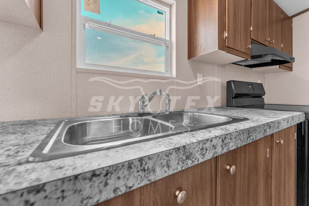 5709 cr 422, pleasanton - .765 acres kitchen home features