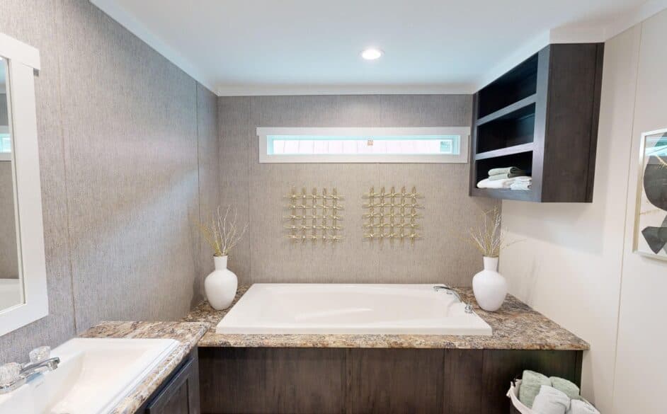 Hacienda p60s bathroom home features