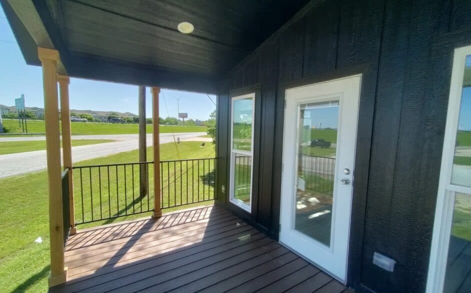 Sparrow c34ep8 exterior home features