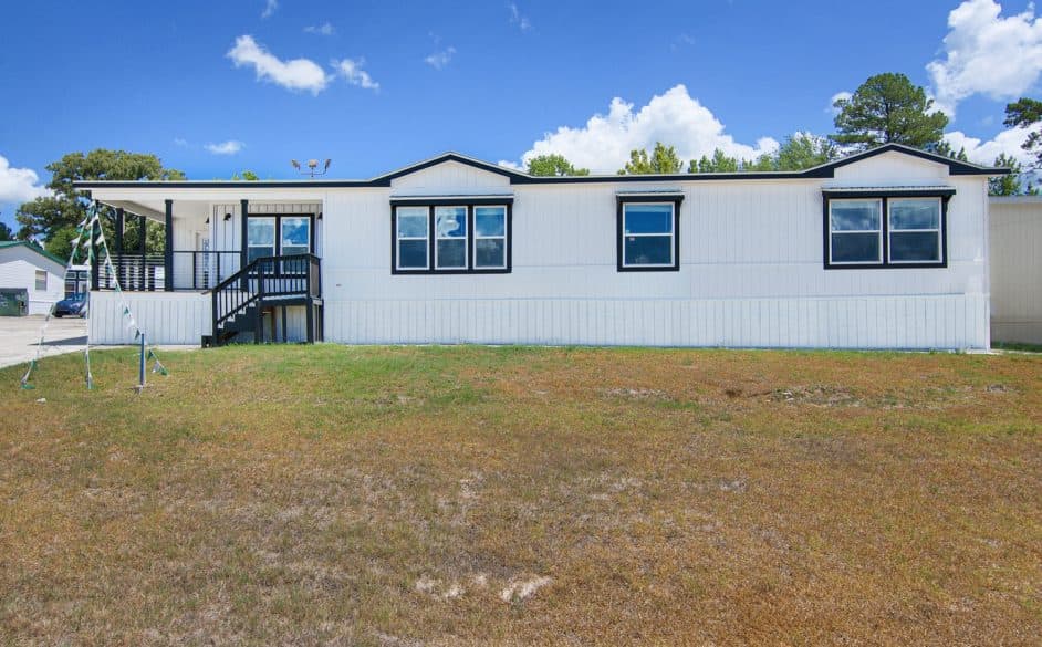 Pearl 6370 hero, elevation, and exterior home features