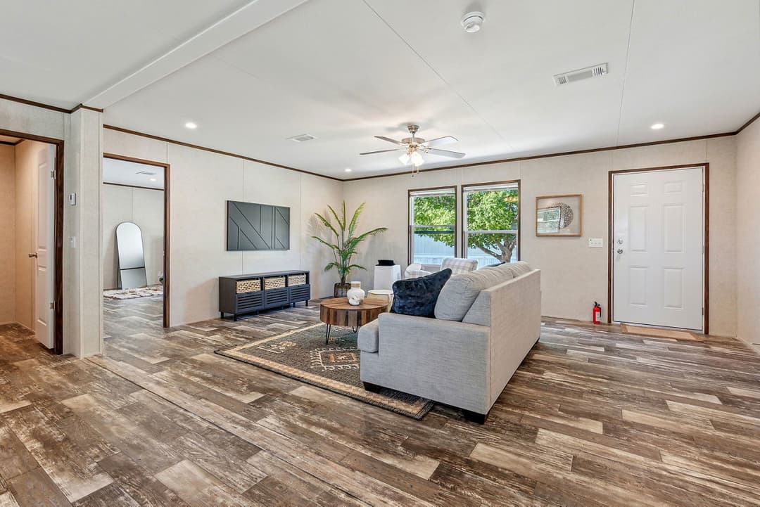 Prime carlisle 135 interior home features