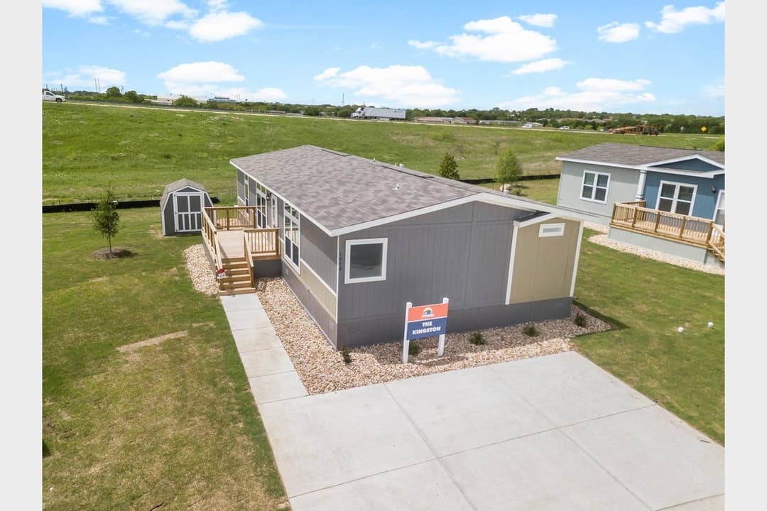 Innovation 2856a exterior home features