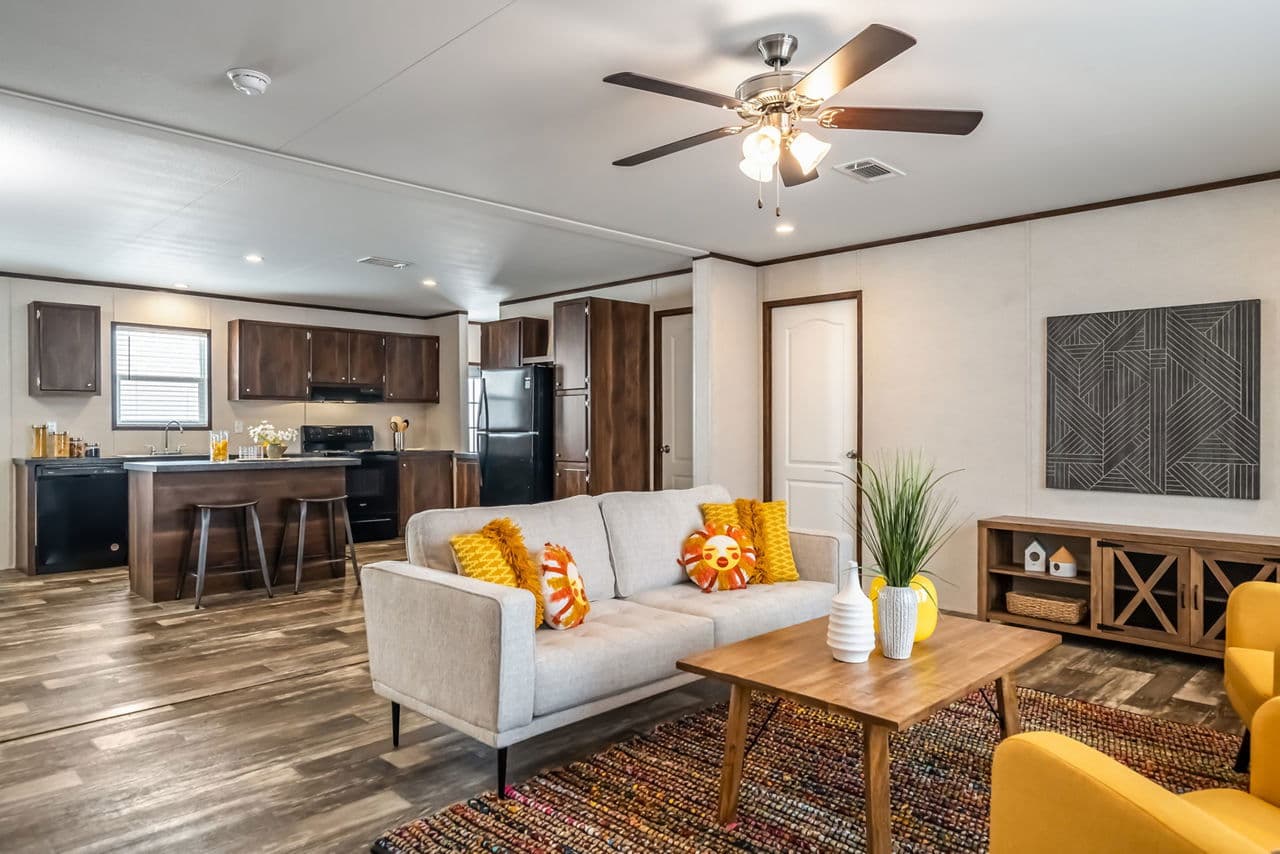 Prime clay 135 interior home features