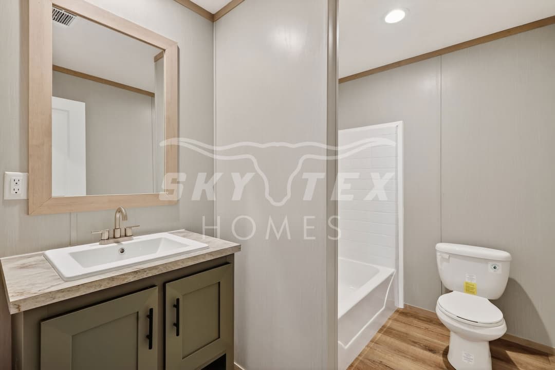 639 old phillipsburg road - 1.53 acres interior and bathroom home features