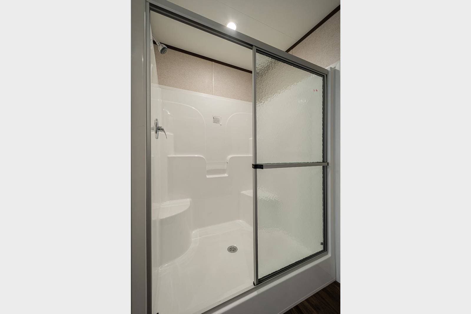 Nm3260f bathroom home features