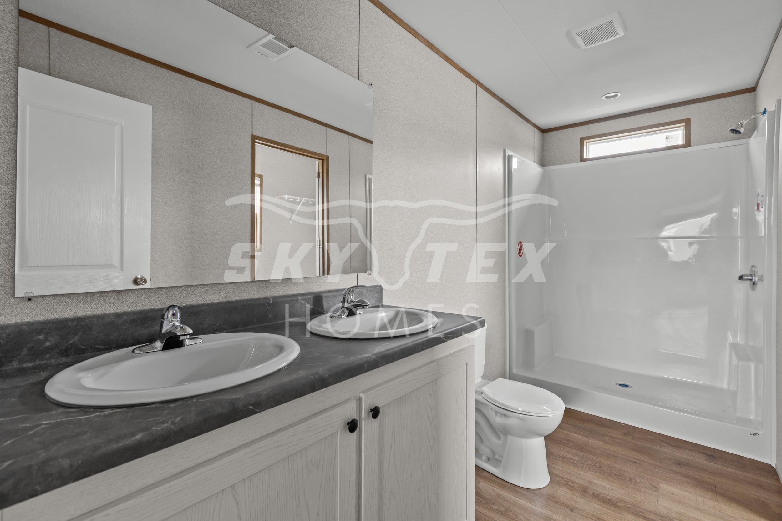 Navasota - prime 2856  bathroom home features
