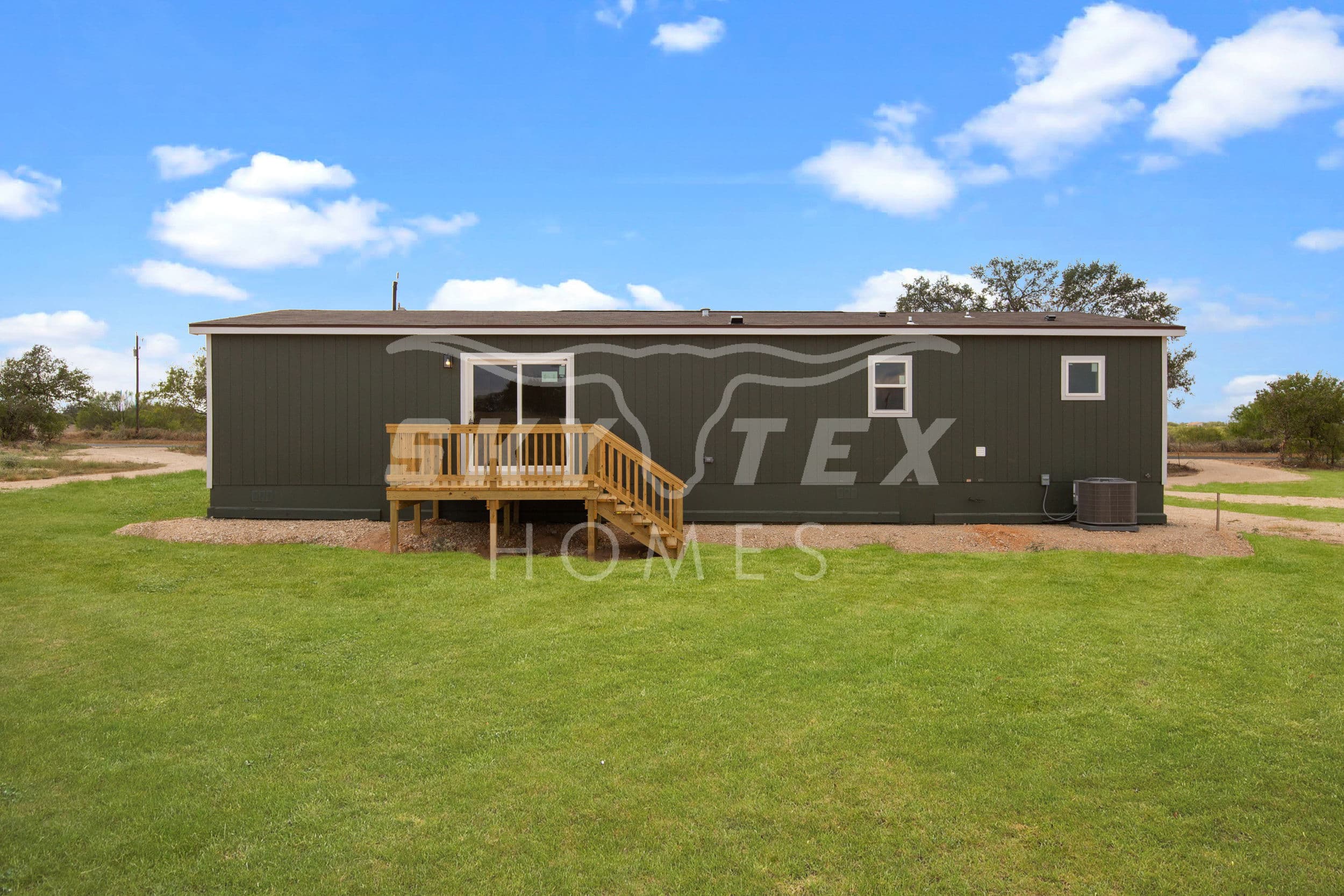 2284 stevens rd., somerset - 1.18 acres exterior home features