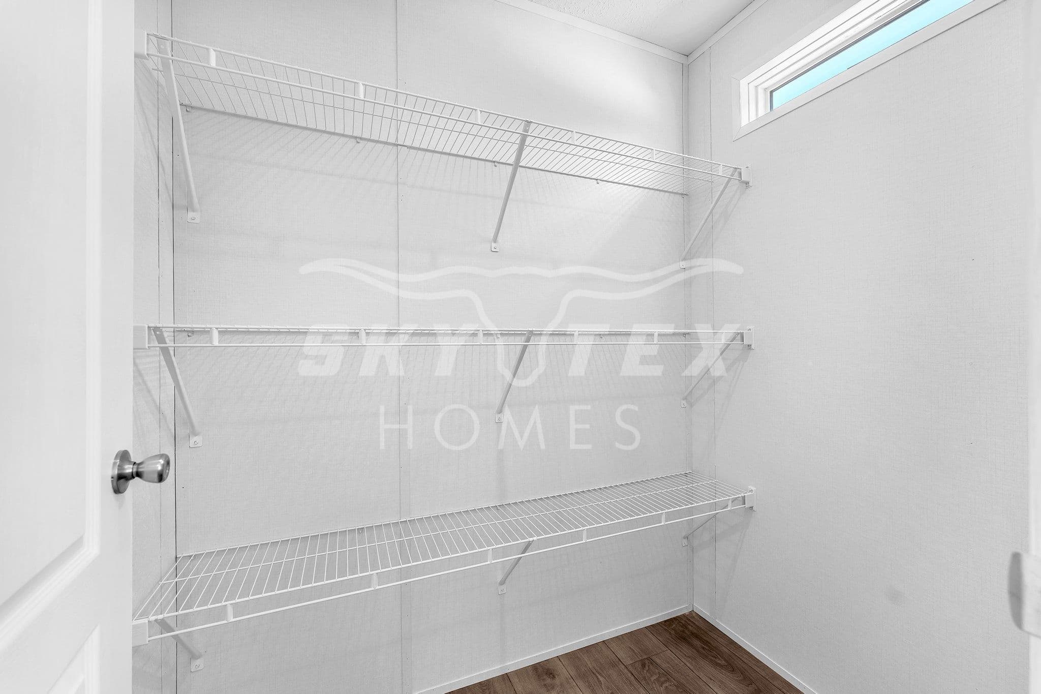 149 syrah st - freedom - 1.0 acre - pending interior home features