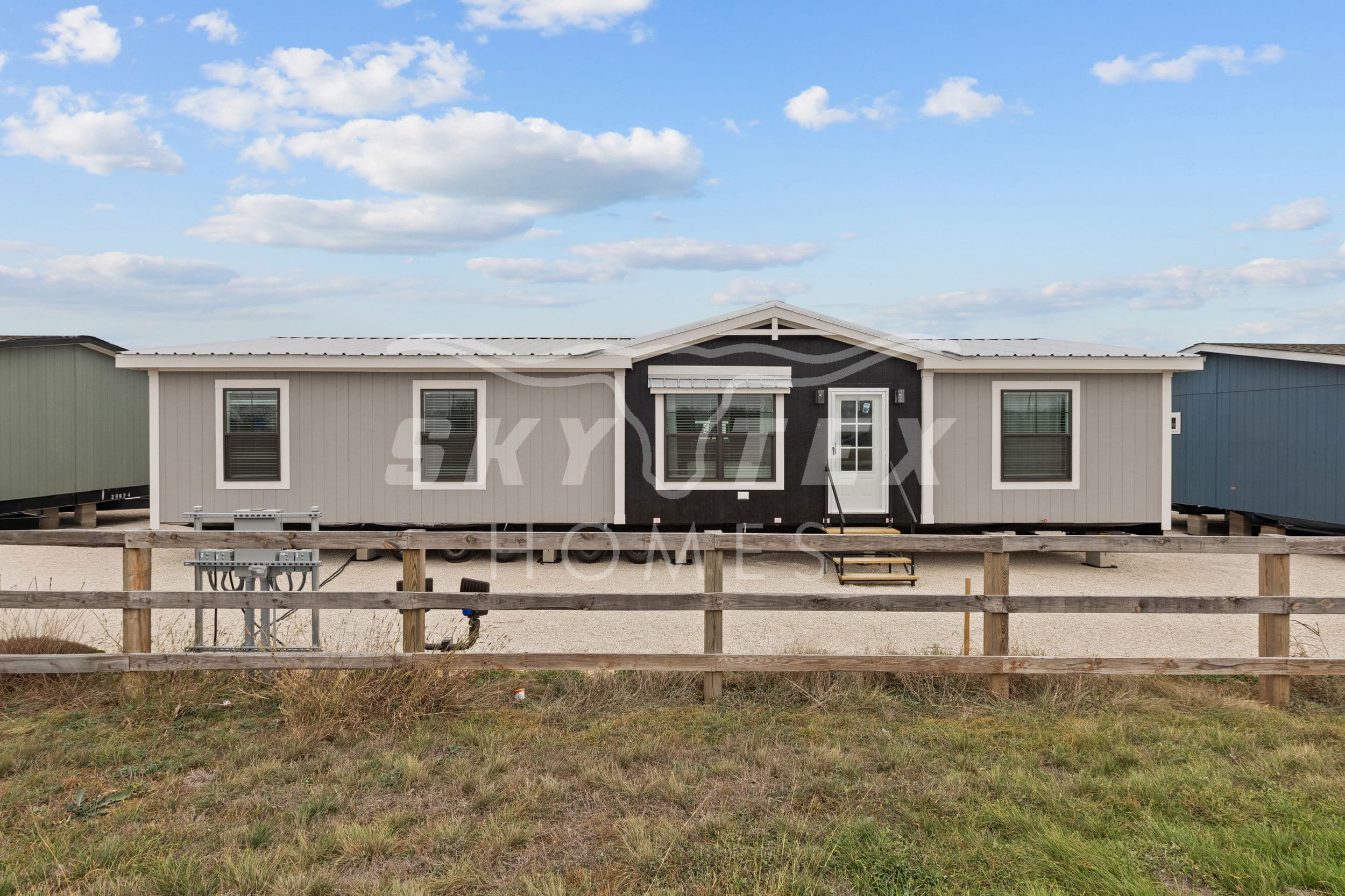 Emilie elite hero and exterior home features