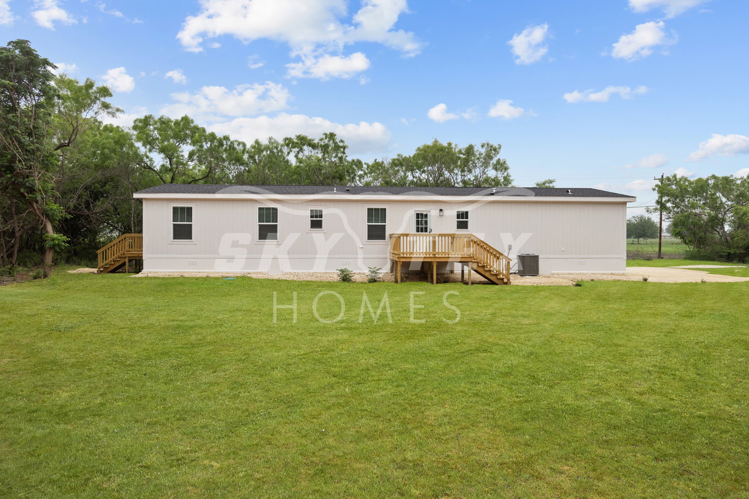 697 county rd 664 - 3.16 acres exterior home features